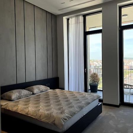Luxury Penthouse Prishtina Leilighet Pristina Eksteriør bilde