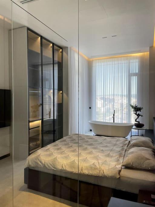 Luxury Penthouse Prishtina Leilighet Pristina Eksteriør bilde